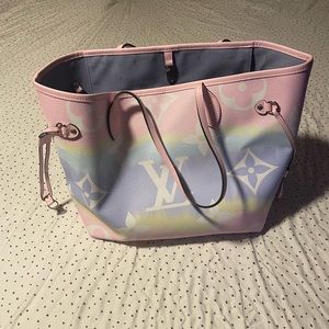 Louis Vuitton neverfull limited edition purse